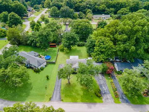 104 Hemingway Drive Columbia TN 38401