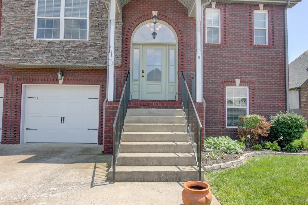 1336 Canyon Place Clarksville TN 37042