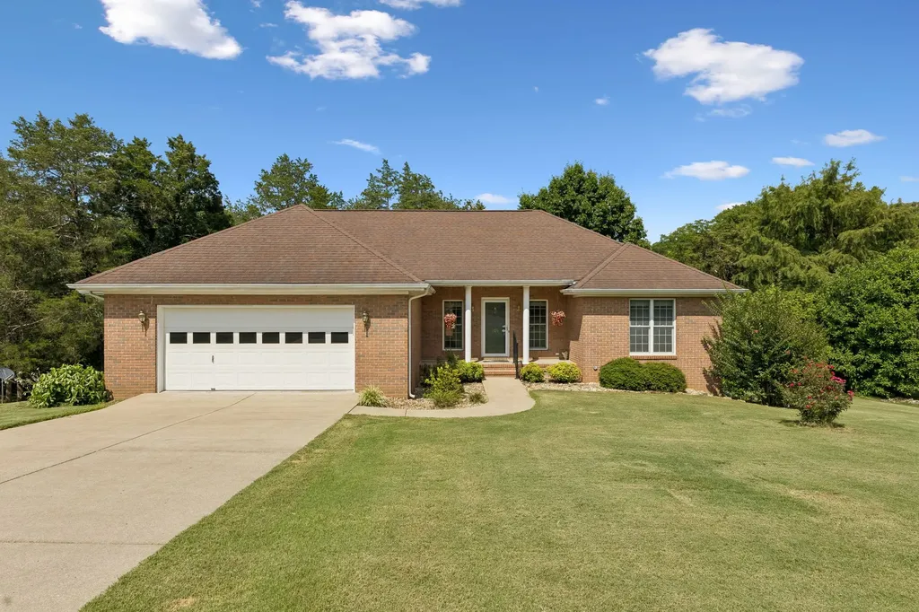 909 Greenview Drive Fayetteville TN 37334