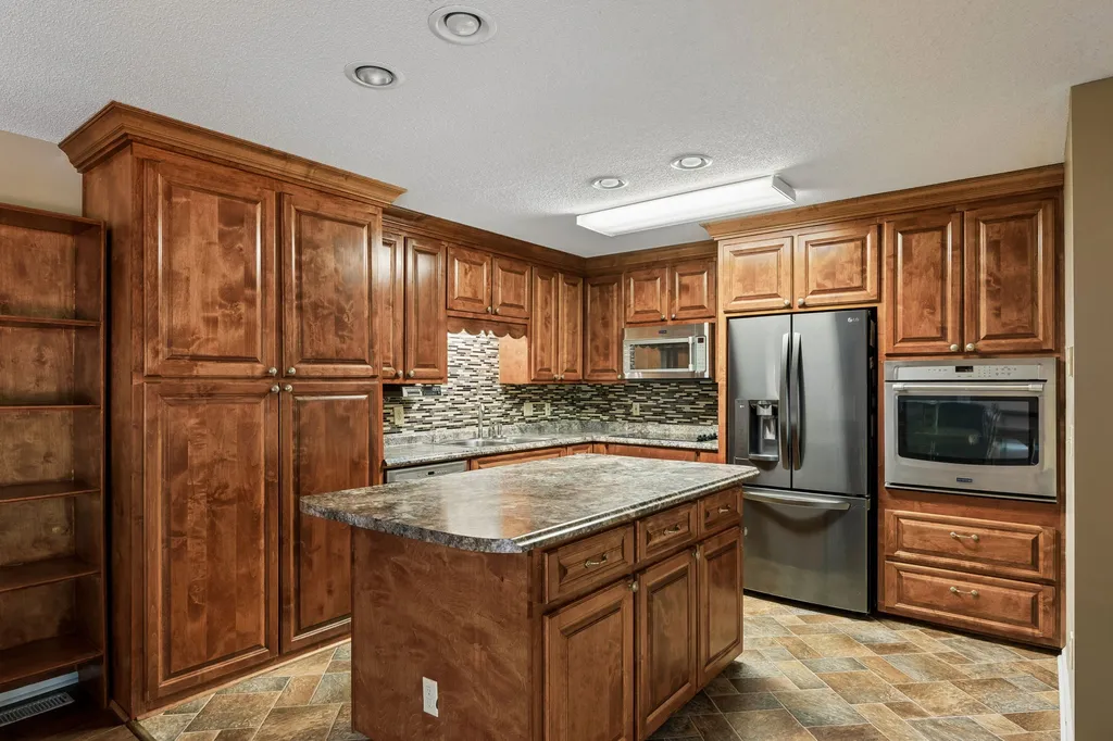 909 Greenview Drive Fayetteville TN 37334