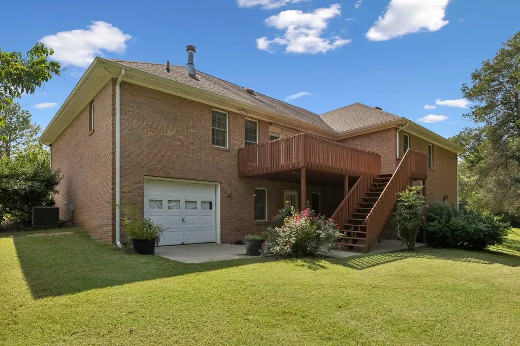 909 Greenview Drive Fayetteville TN 37334