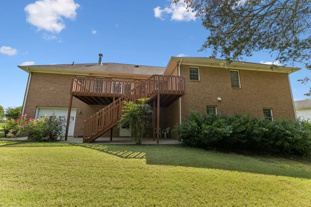 909 Greenview Drive Fayetteville TN 37334