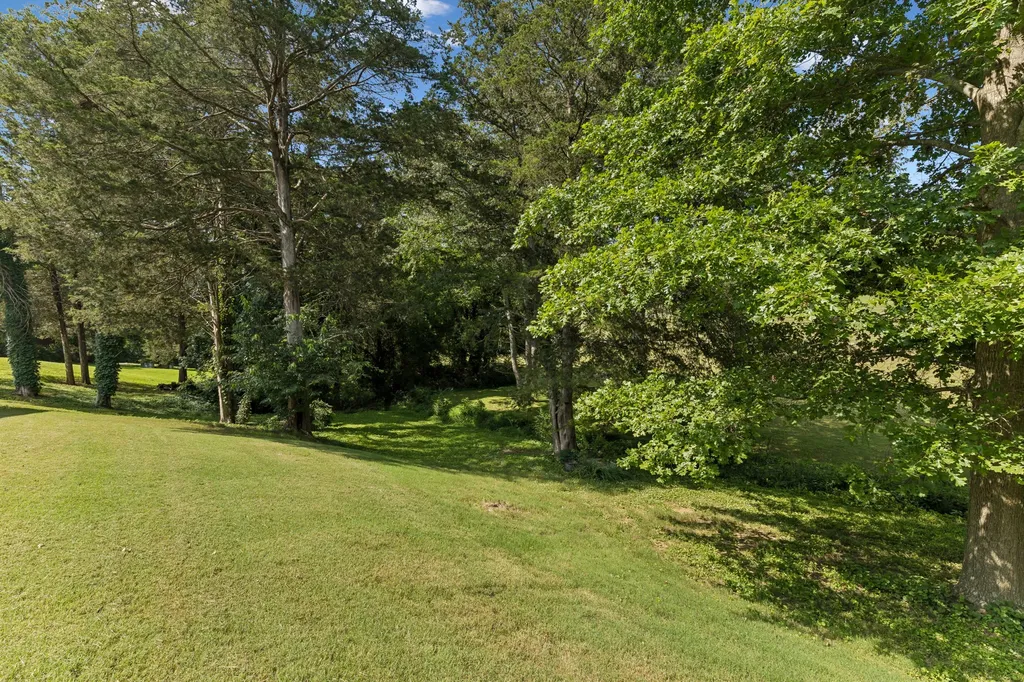 909 Greenview Drive Fayetteville TN 37334