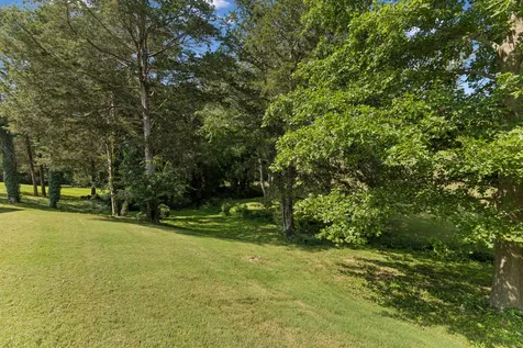 909 Greenview Drive Fayetteville TN 37334