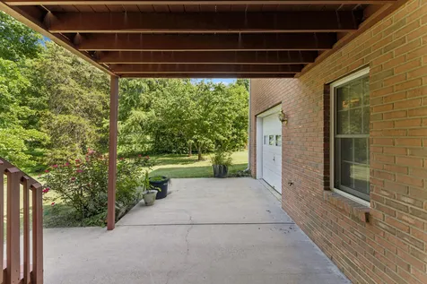 909 Greenview Drive Fayetteville TN 37334