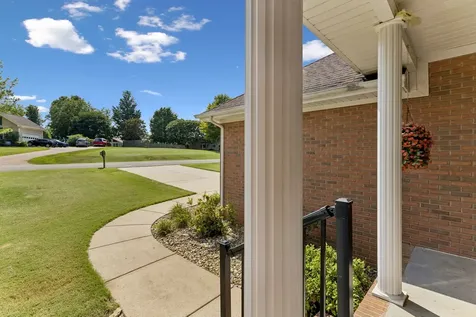 909 Greenview Drive Fayetteville TN 37334