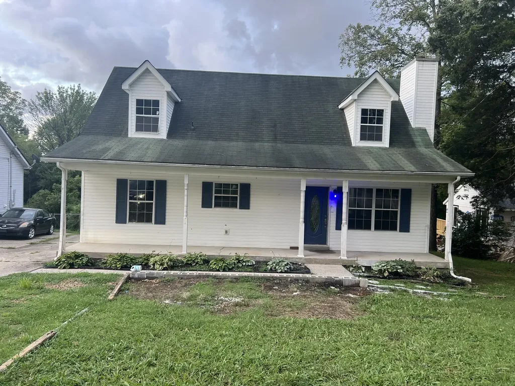 1810 Mars Street La Vergne TN 37086