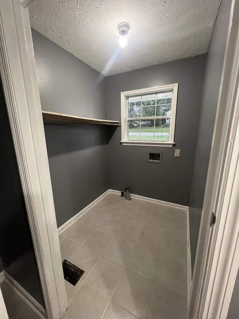 1810 Mars Street La Vergne TN 37086