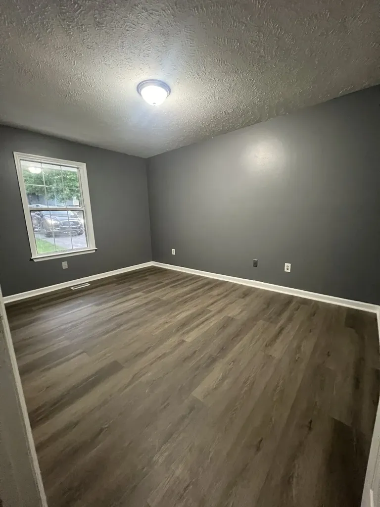1810 Mars Street La Vergne TN 37086