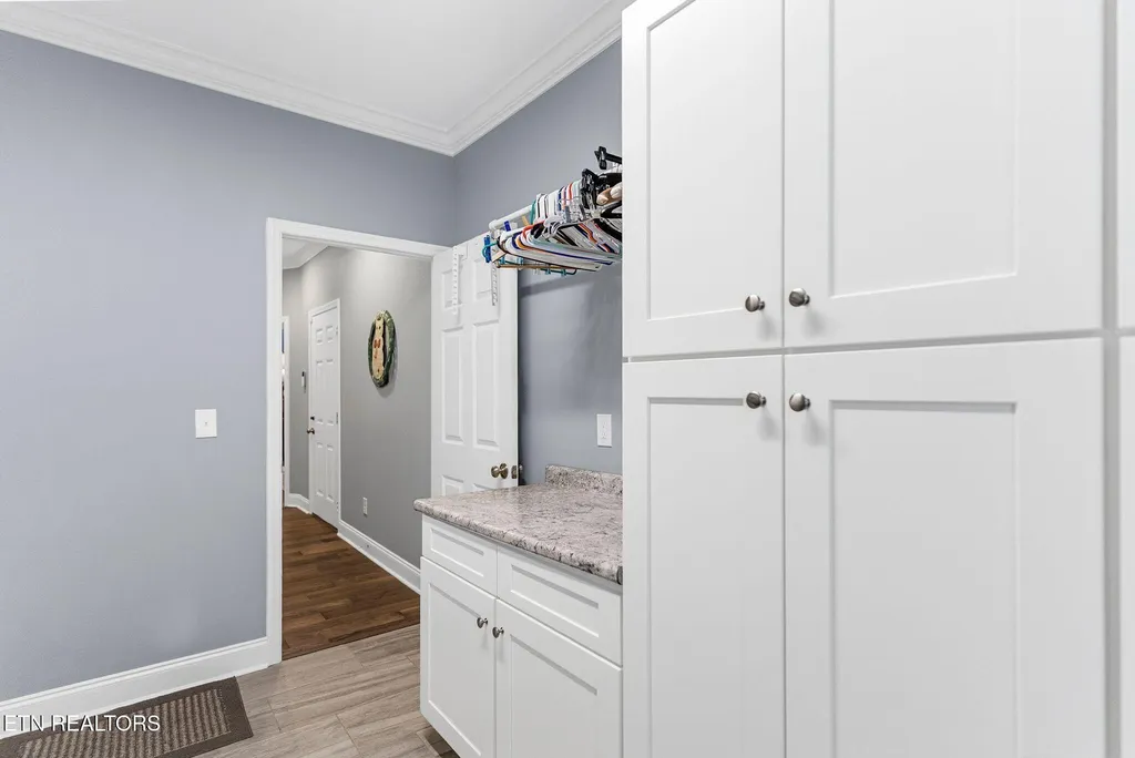 3045 Port Royal Lane Knoxville TN 37938