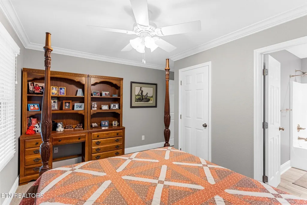 3045 Port Royal Lane Knoxville TN 37938