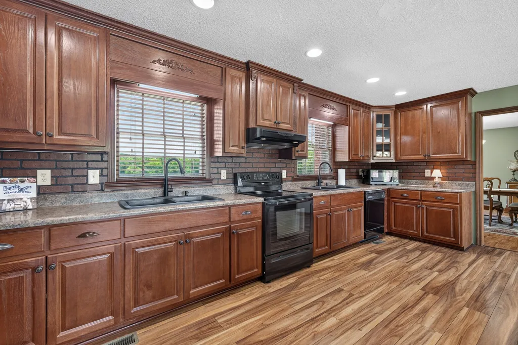 45 Boning Road Fayetteville TN 37334