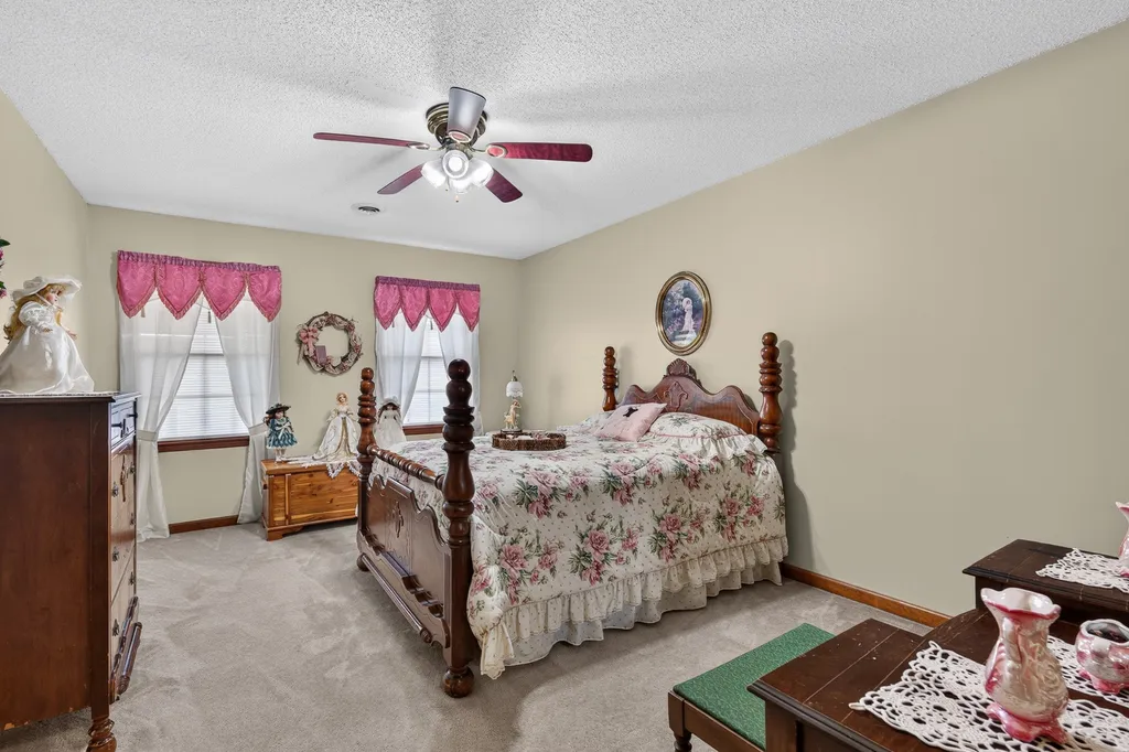45 Boning Road Fayetteville TN 37334