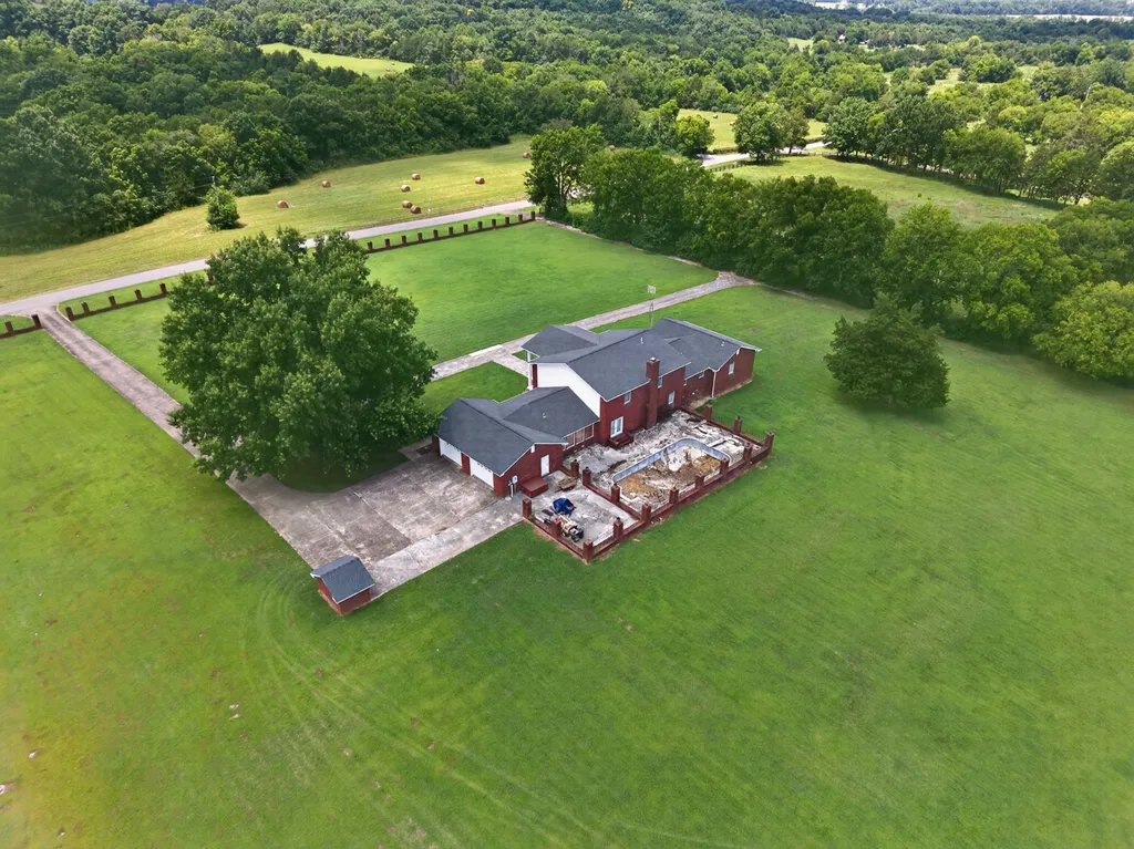 45 Boning Road Fayetteville TN 37334