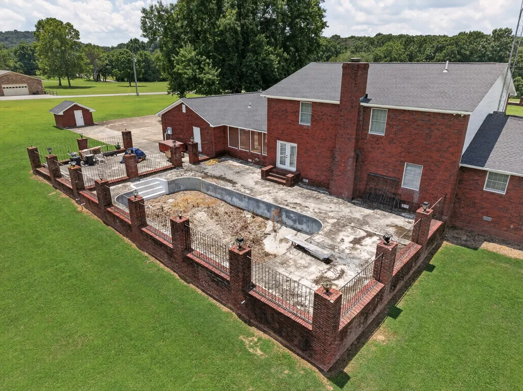 45 Boning Road Fayetteville TN 37334