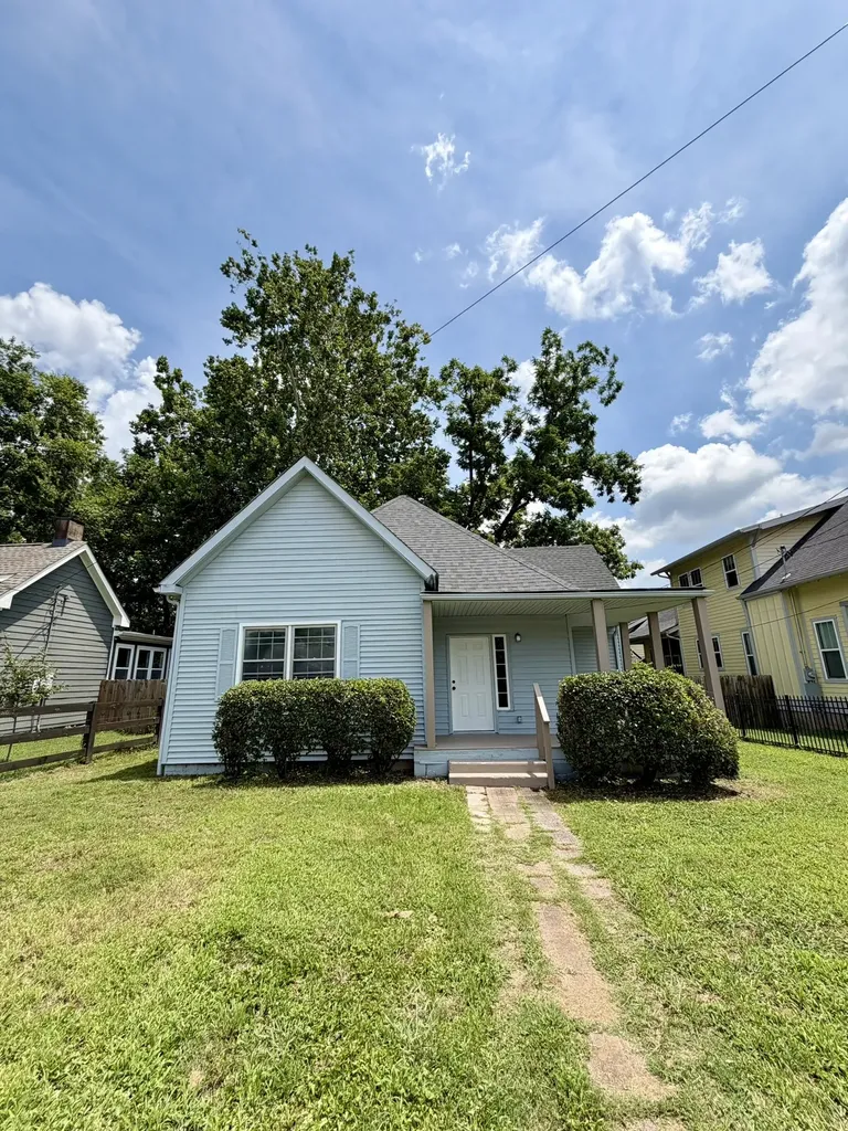 909 N 2nd Street Nashville TN 37207