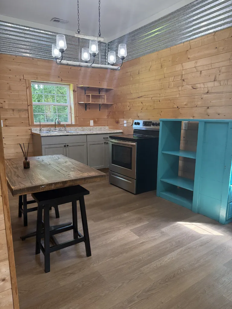 1600 Ledford Road Culleoka TN 38451