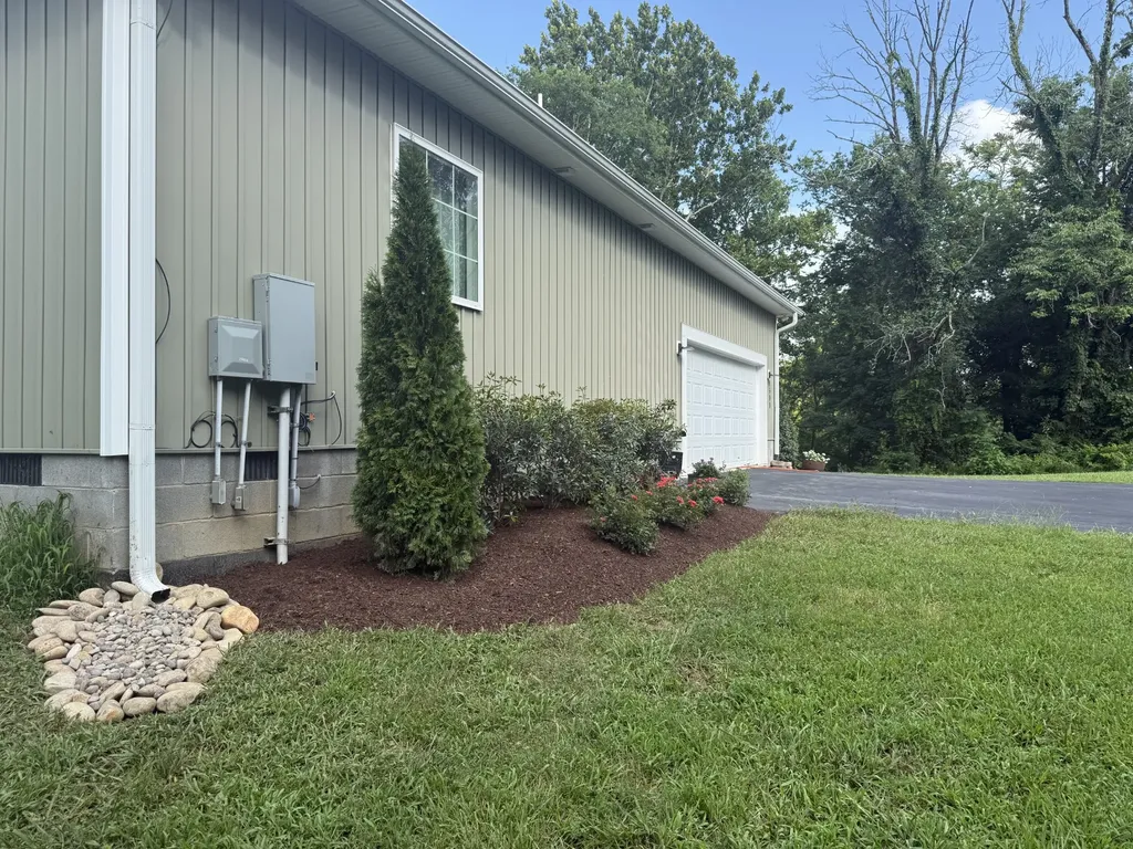 1600 Ledford Road Culleoka TN 38451