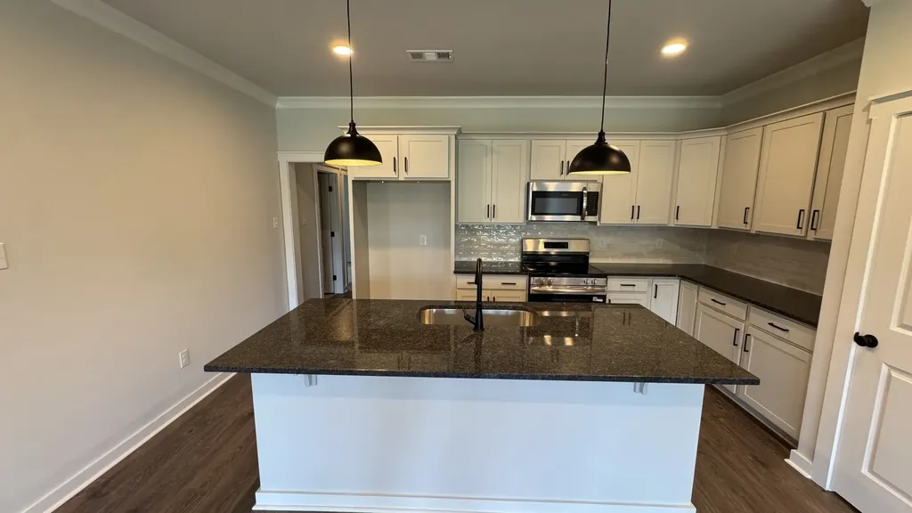 510 W Foxrun Springfield TN 37172