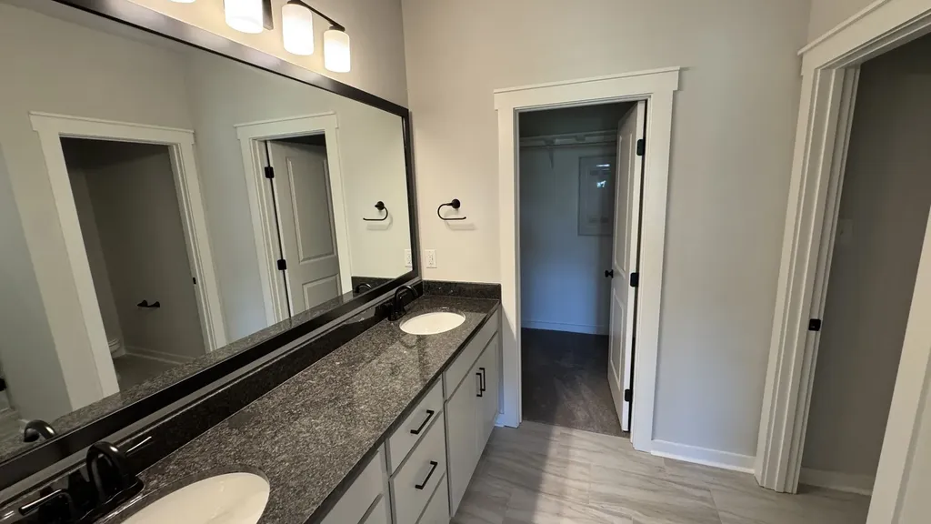 510 W Foxrun Springfield TN 37172