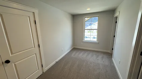 510 W Foxrun Springfield TN 37172