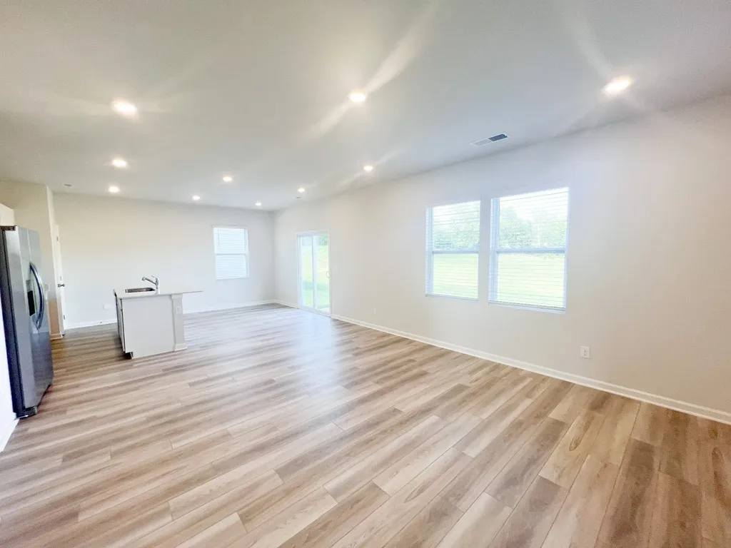 449 Perthshire Loop Clarksville TN 37043