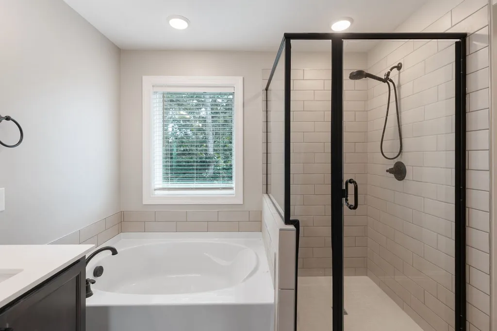 146 Newbury Drive White House TN 37188