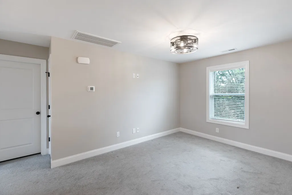 146 Newbury Drive White House TN 37188