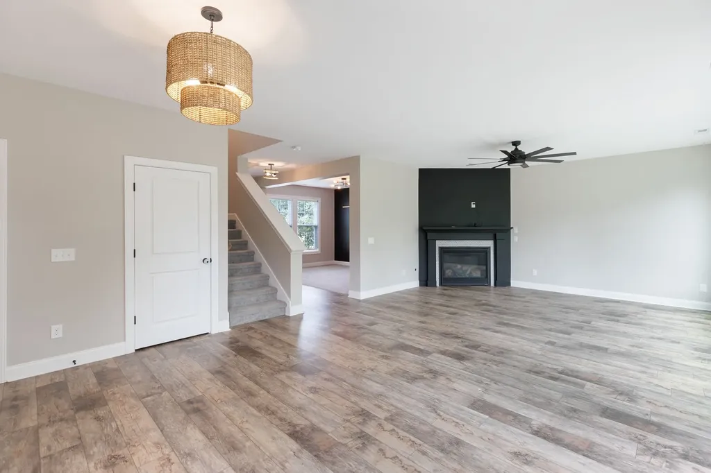 146 Newbury Drive White House TN 37188