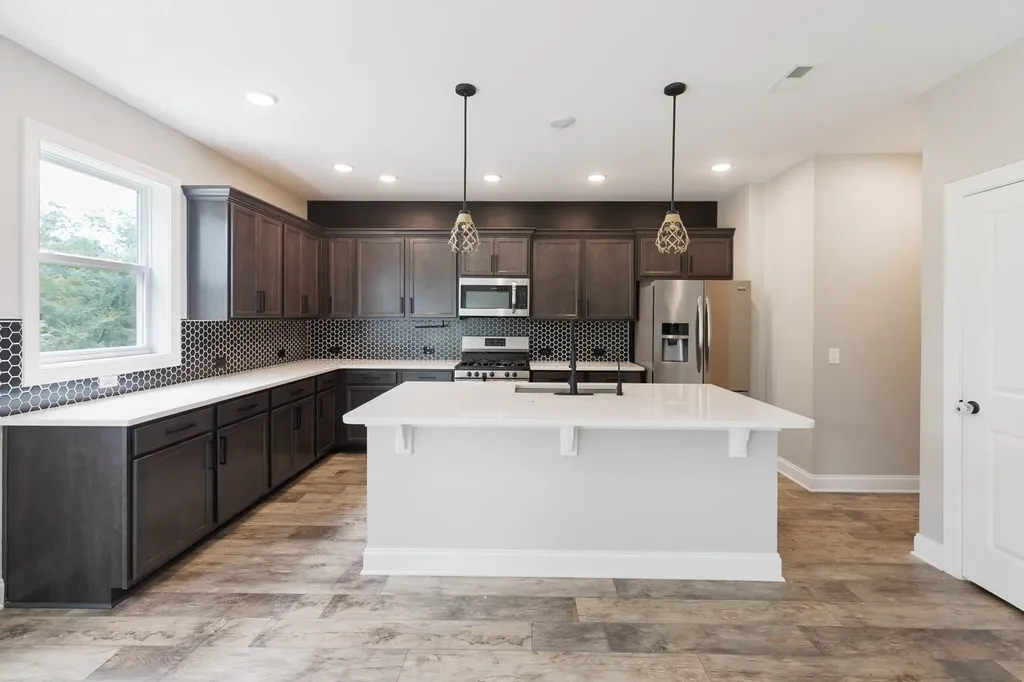 146 Newbury Drive White House TN 37188