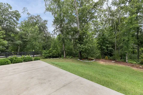 146 Newbury Drive White House TN 37188