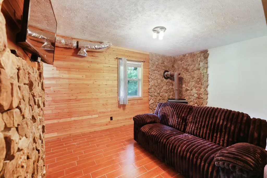471 Northup Road Portland TN 37148