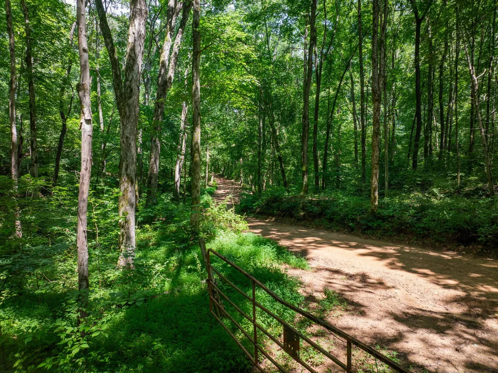 0 Barren Fork Bridge Road Bon Aqua TN 37025