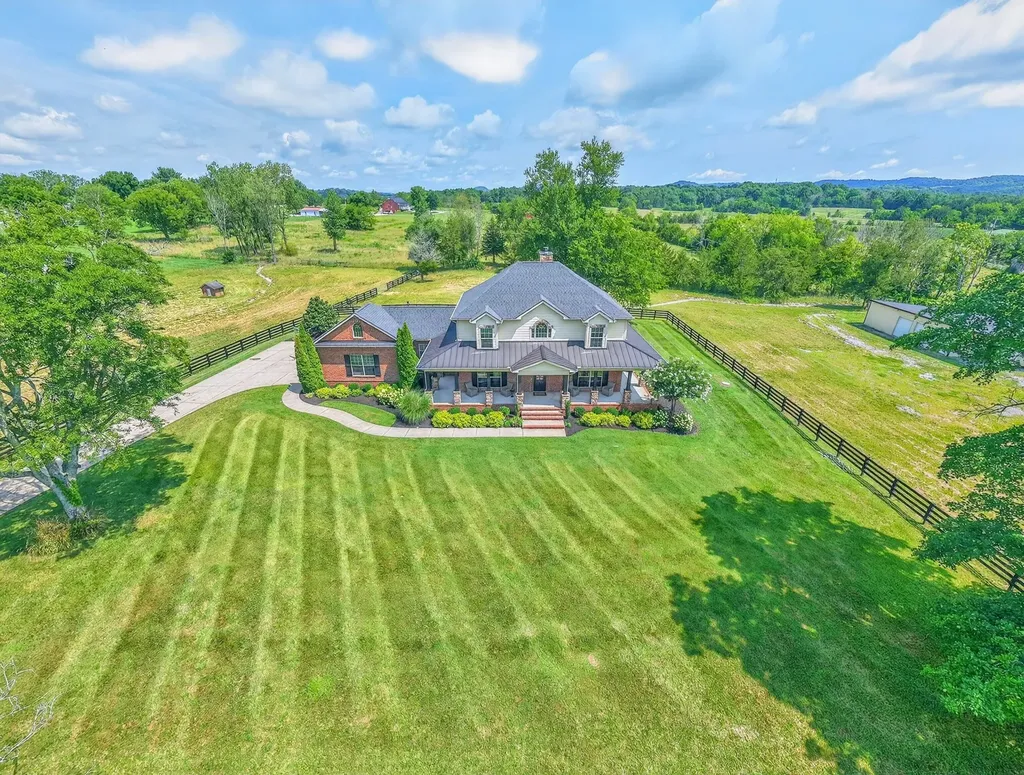 6738 Flat Creek Road College Grove TN 37046
