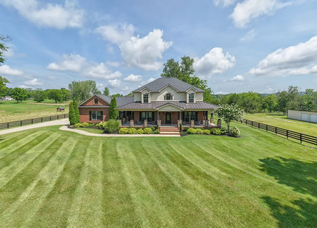 6738 Flat Creek Road College Grove TN 37046