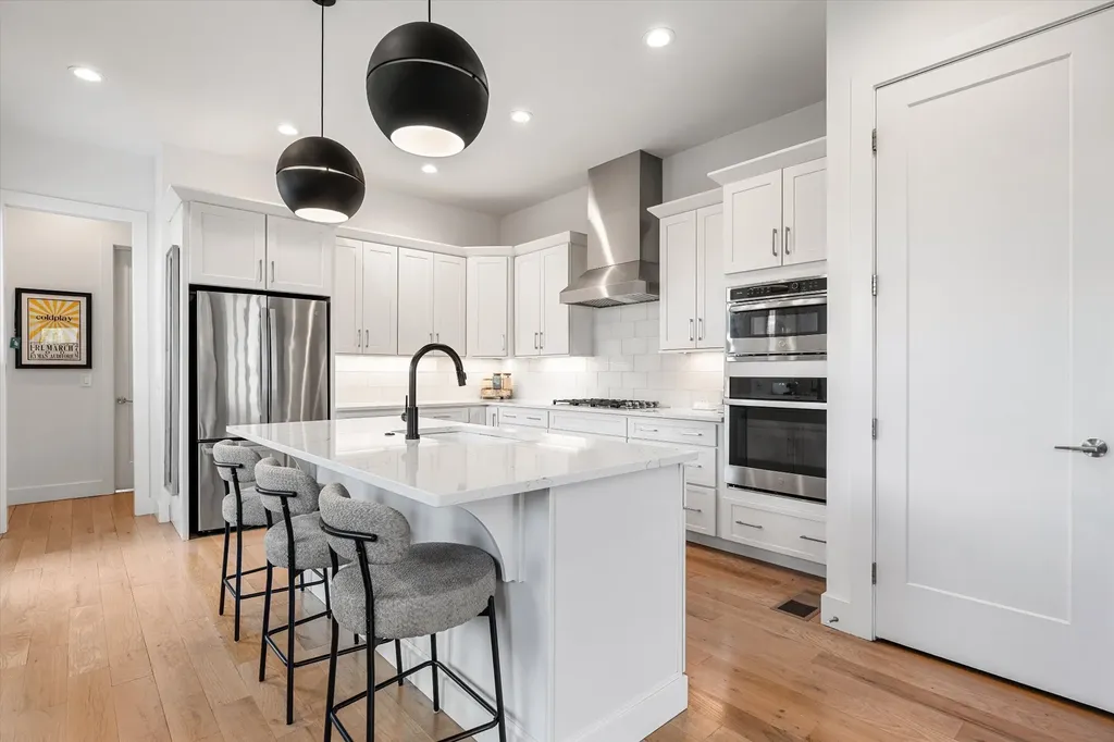 307 S 10th Street Nashville TN 37206