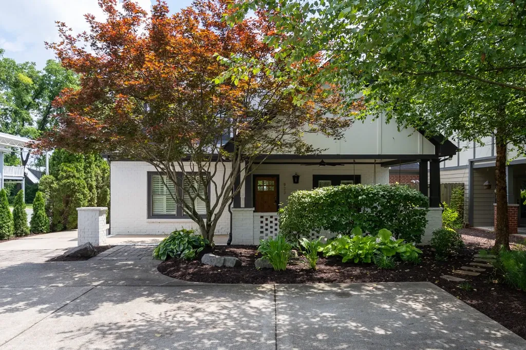 933 Kirkwood Avenue Nashville TN 37204