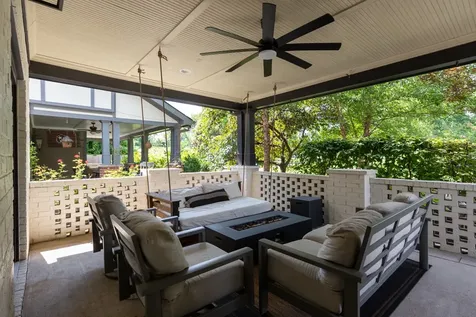 933 Kirkwood Avenue Nashville TN 37204