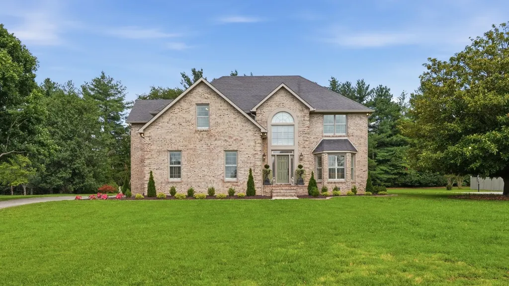 108 Kings Place Tullahoma TN 37388