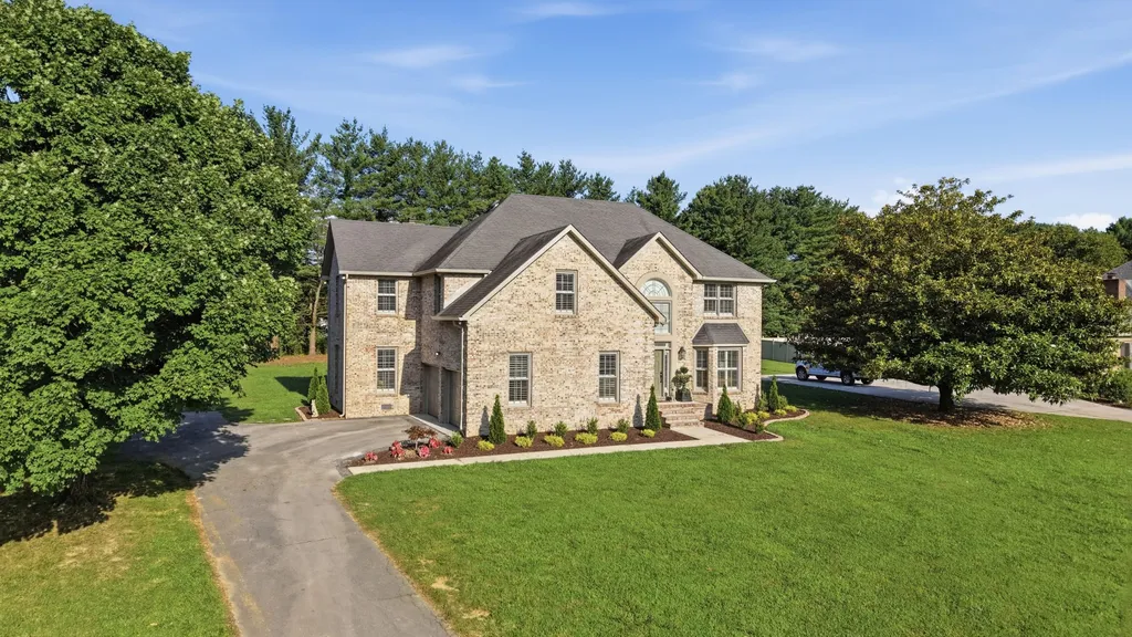 108 Kings Place Tullahoma TN 37388