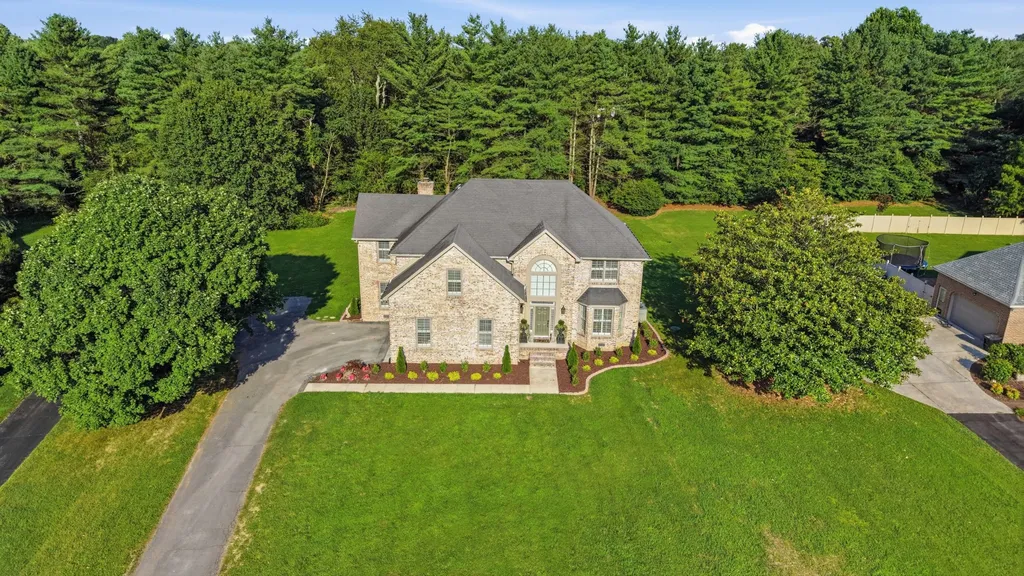 108 Kings Place Tullahoma TN 37388