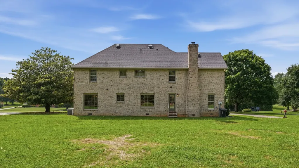 108 Kings Place Tullahoma TN 37388
