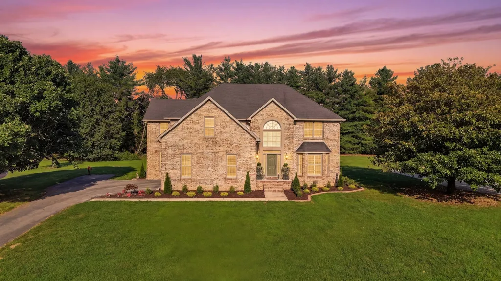 108 Kings Place Tullahoma TN 37388