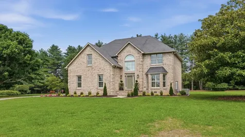 108 Kings Place Tullahoma TN 37388