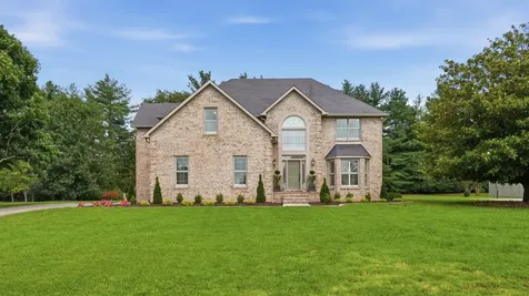 108 Kings Place Tullahoma TN 37388