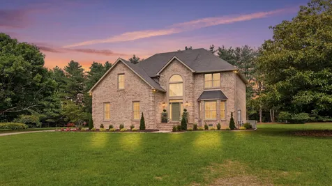 108 Kings Place Tullahoma TN 37388