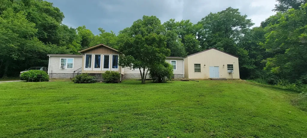 2776 Williamsport Pike Columbia TN 38401