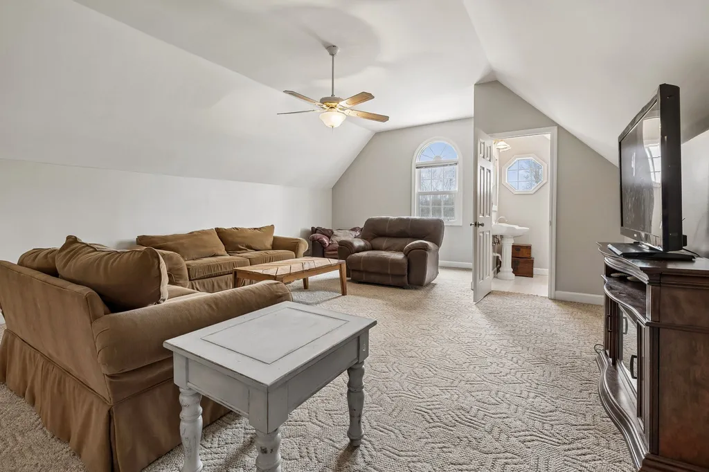 1019 Hilton Lane Castalian Springs TN 37031
