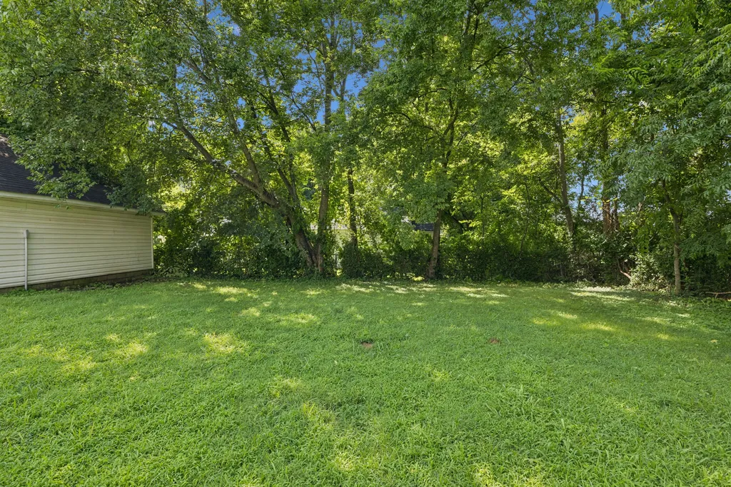 2116 Denham Avenue Columbia TN 38401