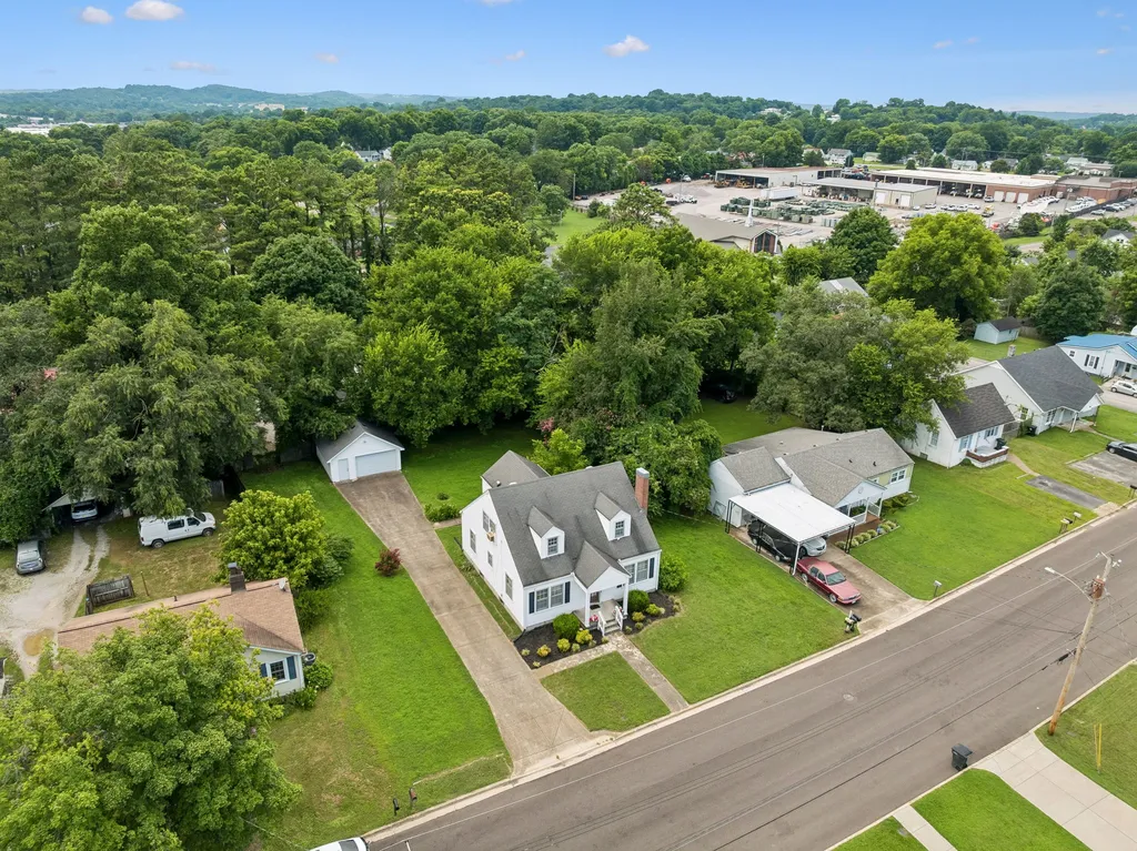 2116 Denham Avenue Columbia TN 38401
